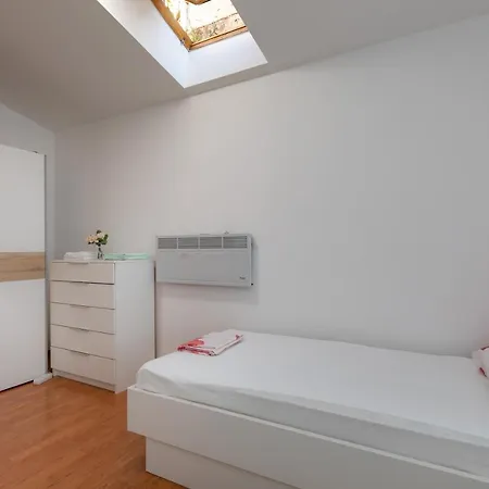 L&l Apartment *
