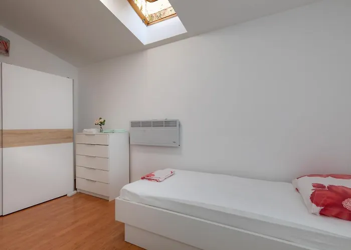 L&l Apartament *